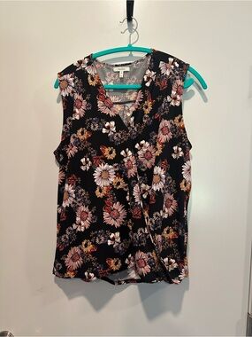 Maurices Black Floral Wrap-Front Sleeveless Camisole